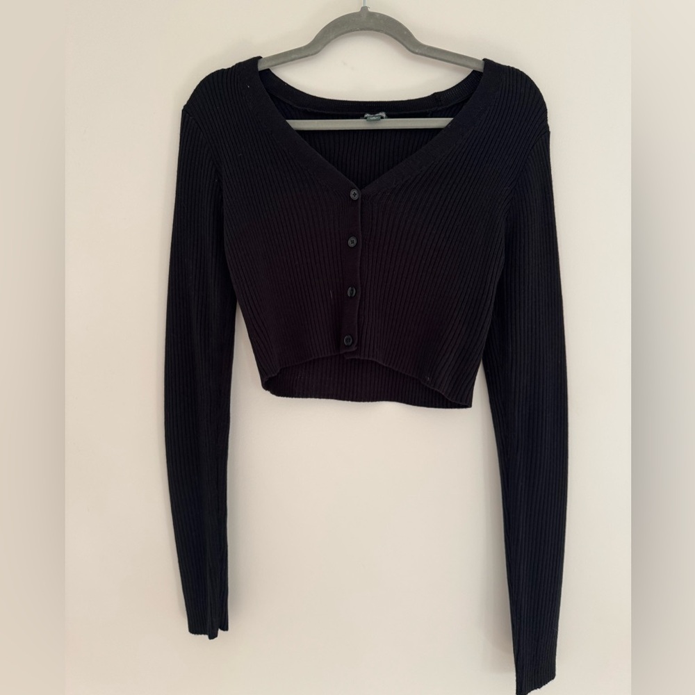 Black Ribbed Button-Up Crop Top